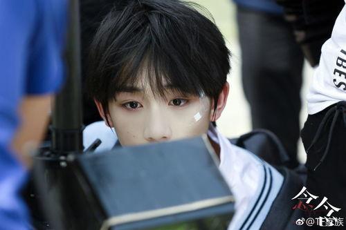 丁程鑫吃瓜协会