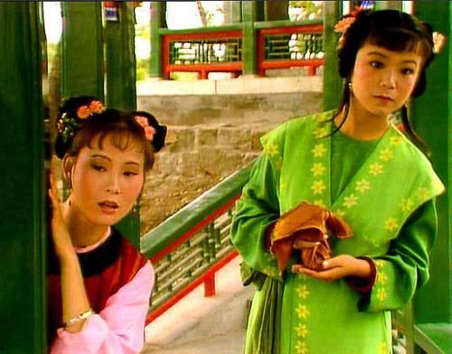 小丫头吃瓜,揭秘娱乐圈那些不为人知的幕后故事