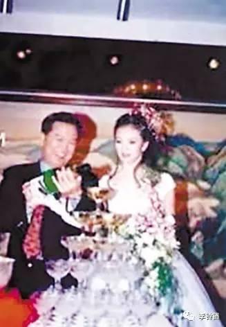 吃瓜到豪门,一场逆袭的豪门梦